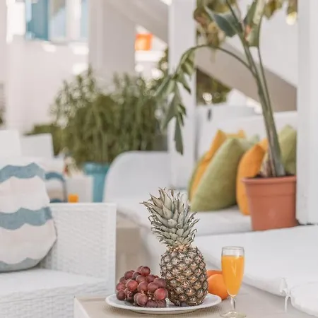 Dibellee Mykonos 4*