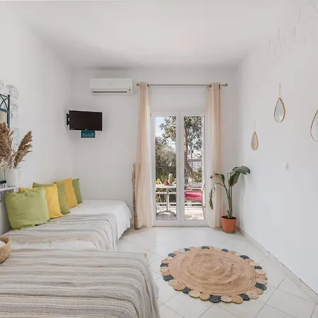Dibellee Mykonos Lägenhetshotell 3*