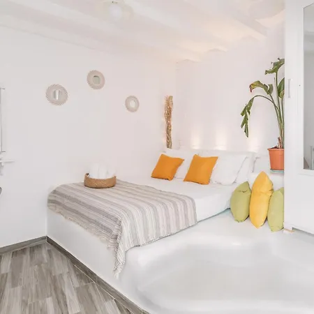 Dibellee Mykonos 3*