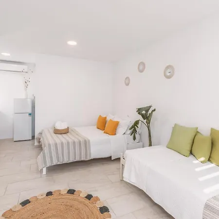 Dibellee Mykonos Lägenhetshotell 3*