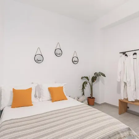 Dibellee Mykonos Studios