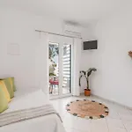 Dibellee Mykonos Aparthotel