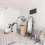 Dibellee Mykonos Glastros (Mykonos)