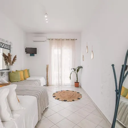 Dibellee Mykonos 3*