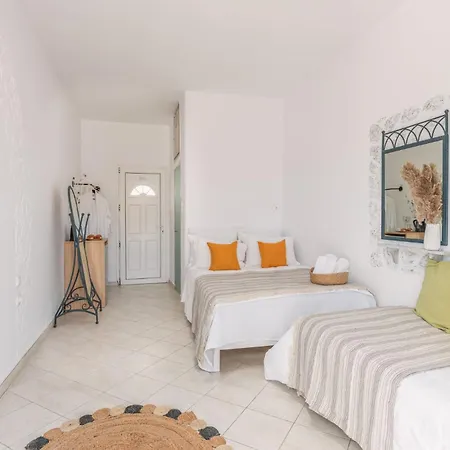 Dibellee Mykonos Гластрос